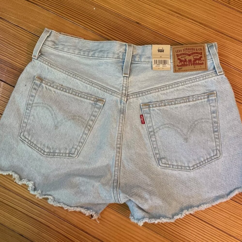 ❌SOLD❌ Levi’s High Rise 501 Shorts, Sz 28, NWT - Picture 2 of 7